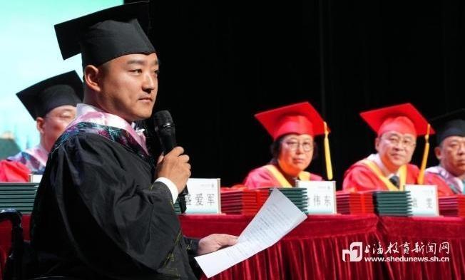 卢鹏：从街头流浪少年到上海市百姓学习之星