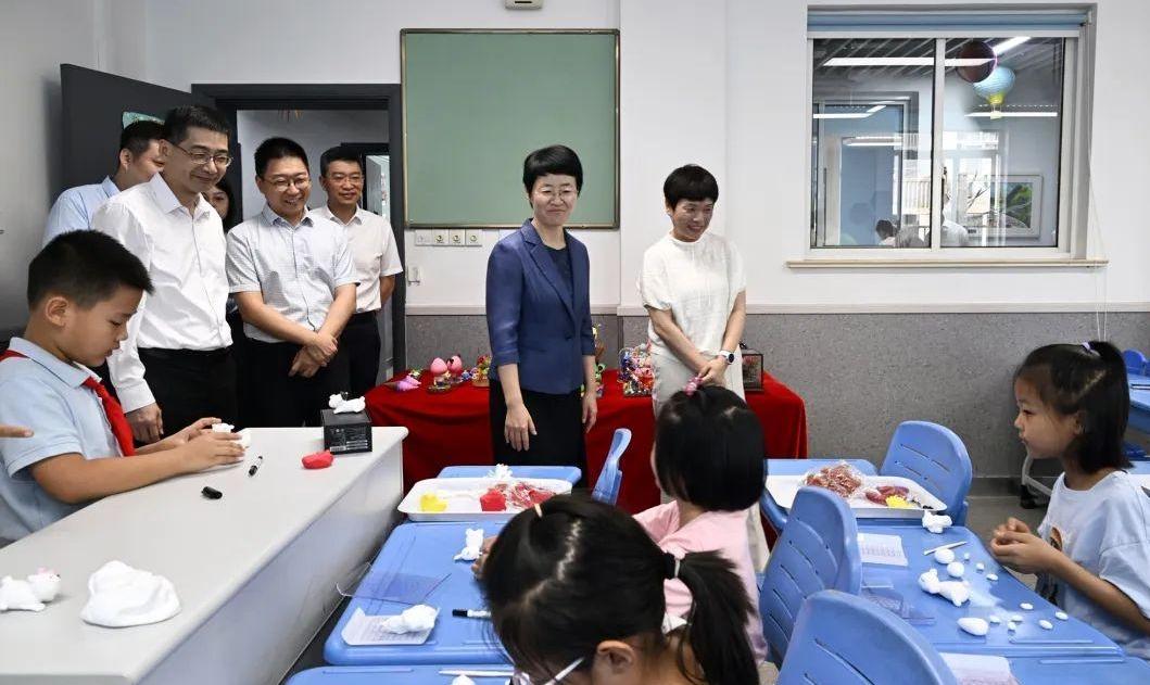 上海市中小学暑期活动丰富多彩