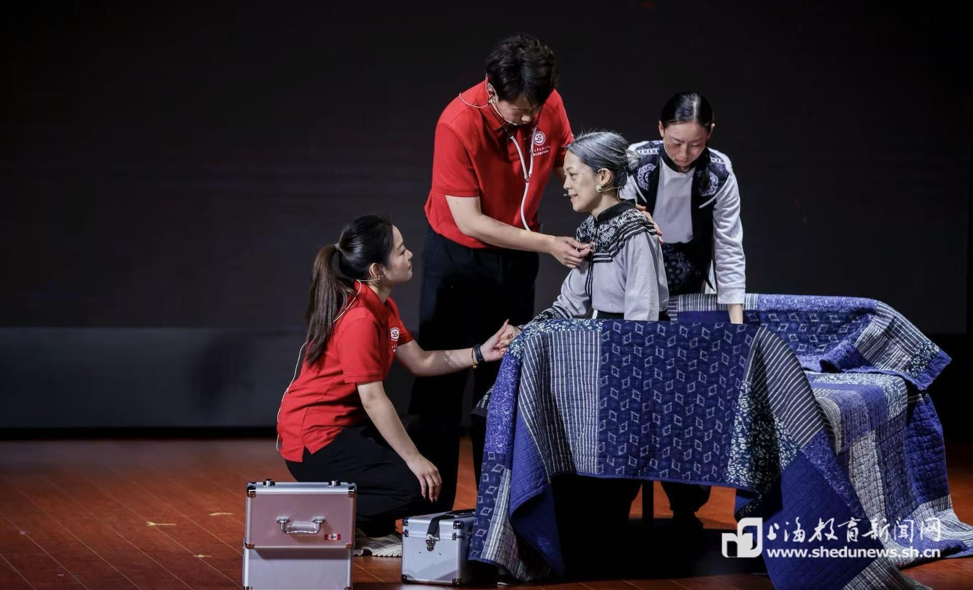 四校联袂演绎《衣被天下》,医魂传承铸就精诚丰碑