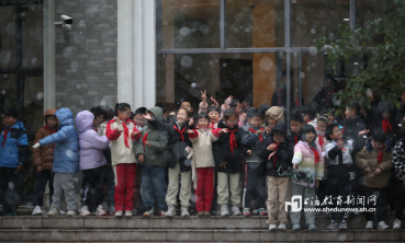 ����2026��ĵ�һ��ѩ��ѧ��������ܰ�ǻ������������ġ���Ȼ�۲�Ρ�