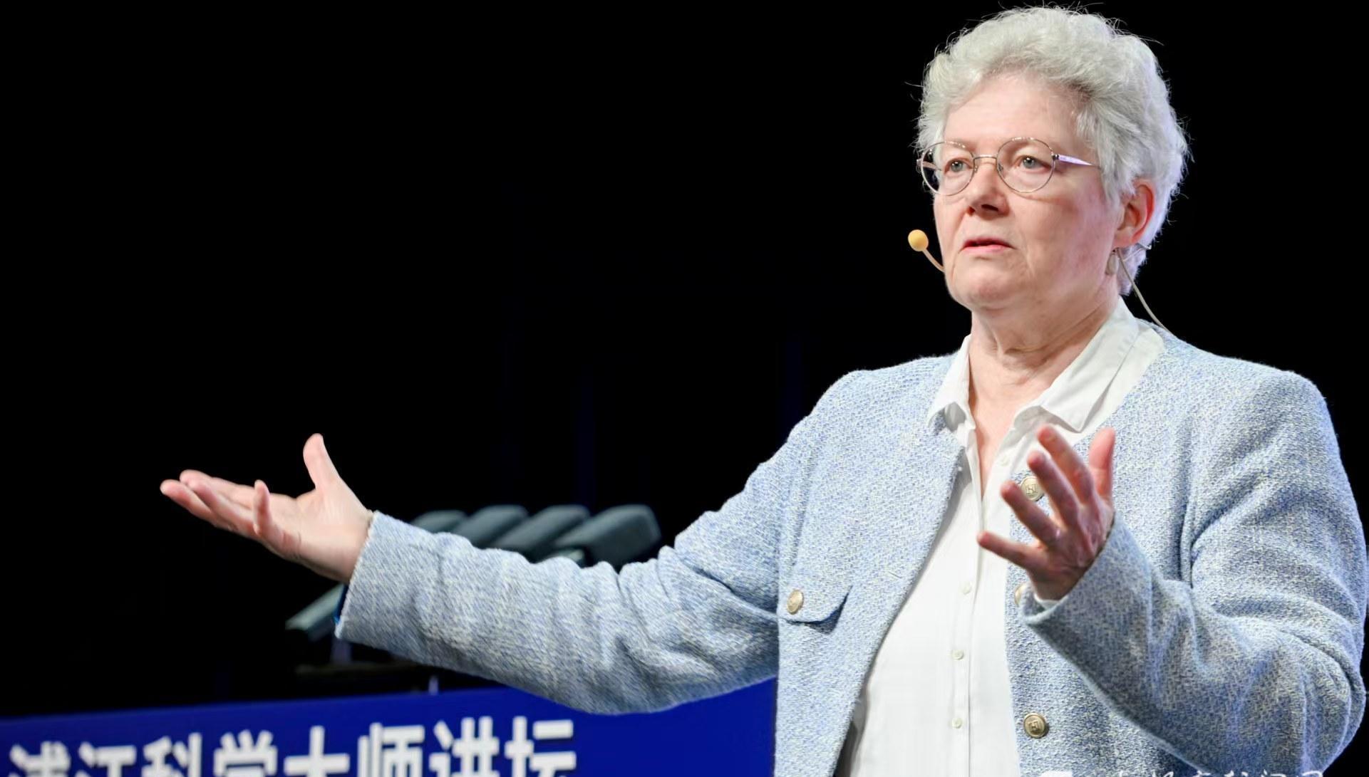 发明世界上“最快的相机”，诺奖得主安妮·吕利耶复旦开讲