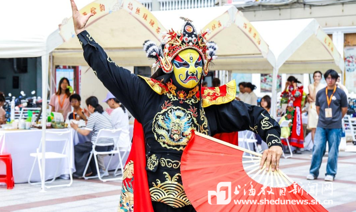 集展演、市集、赛事、美育课堂于一体,这场校园非遗节倡导学生“守护文化瑰宝”