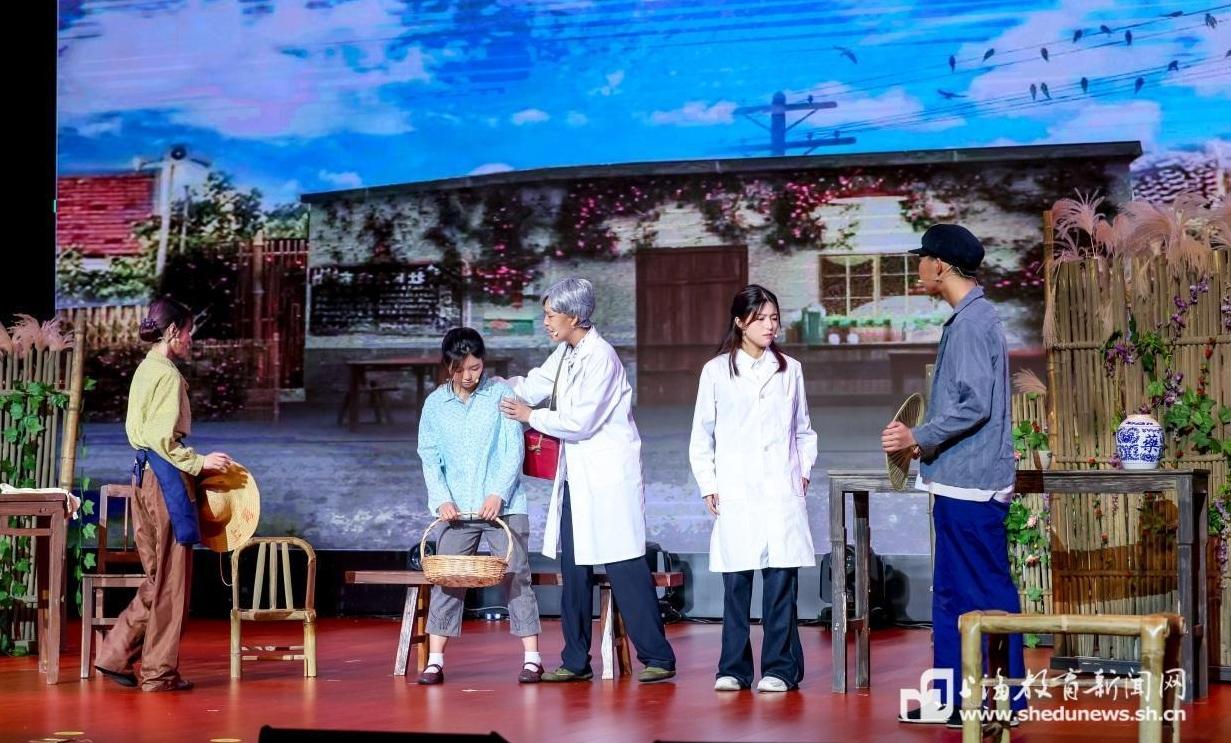 上海市教卫工作党委第七季“伟大工程”系列党课开讲，演绎“赤脚医生”到“健康守护者”的初心答卷