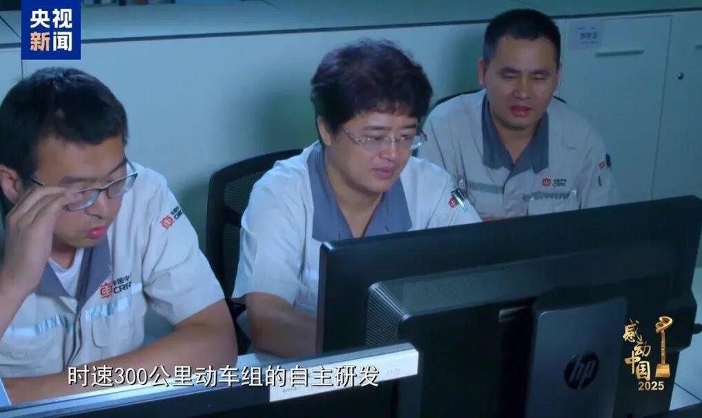 祝贺!上海这所高校的校友,感动中国!