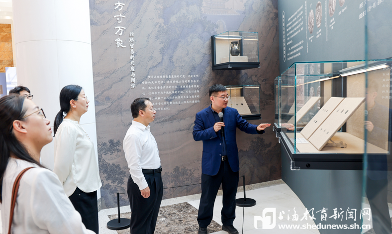 展现文化贸易的双向流动,快来上经贸大领略一场“丝路遗珍艺术精品展”