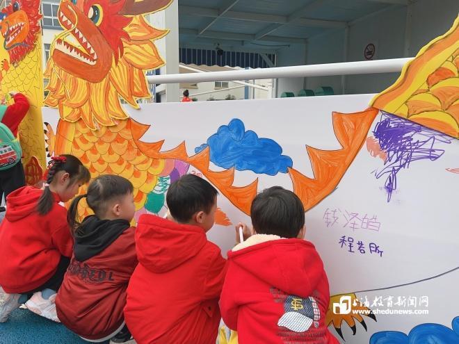 菊泉实验幼儿园 幼儿绘龙.jpg